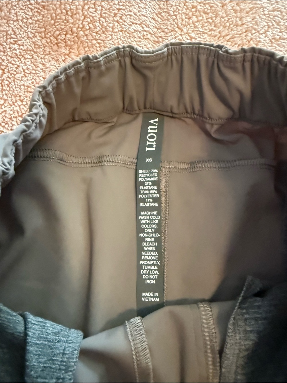Vuori Miles Ankle Pant - Picture 8 of 13